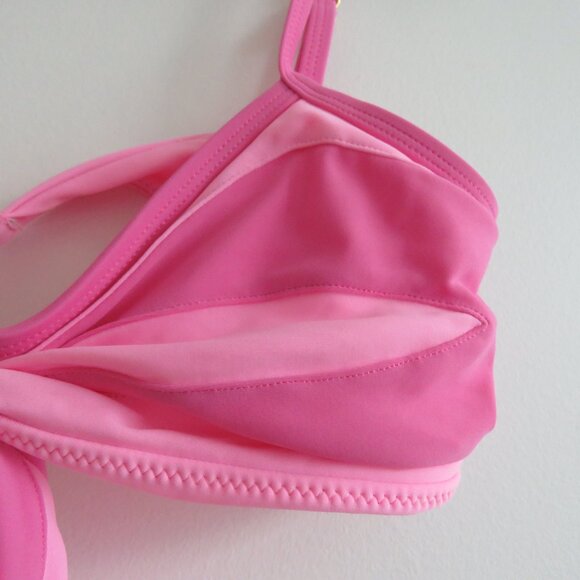 93 PLAY STREET Sophie Butterfly Bikini Top in Poppy Pink Feminine Y2K - Size M - Picture 6 of 13